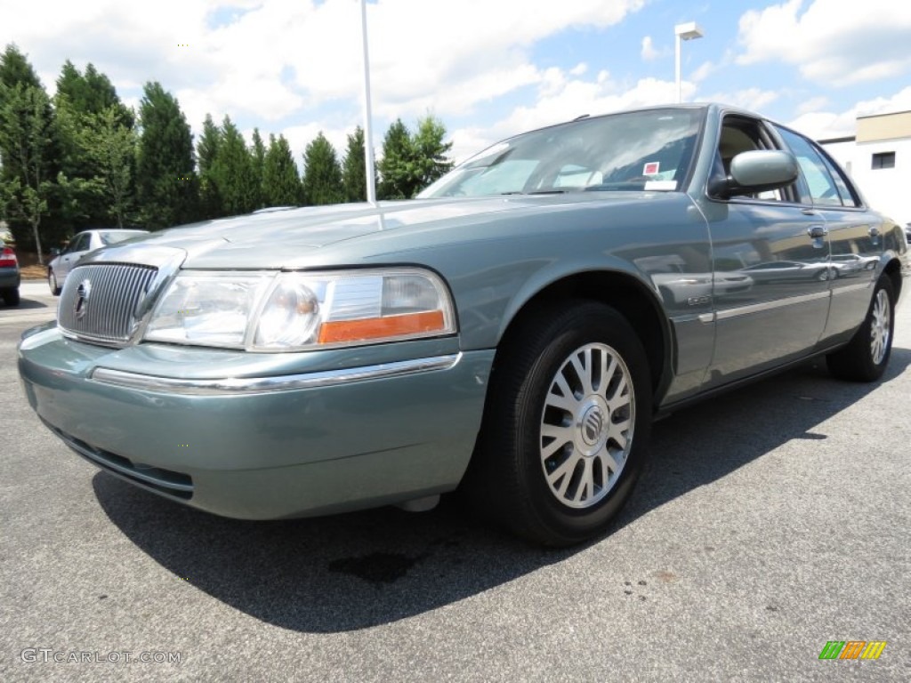 2005 Grand Marquis Ultimate Edition - Light Tundra Metallic / Medium Parchment photo #1