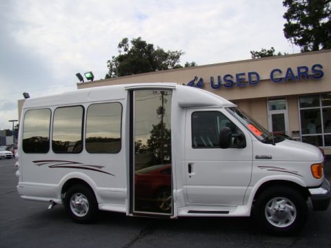 2007 Ford E Series Cutaway E350 Commercial Passenger Bus Data, Info and Specs