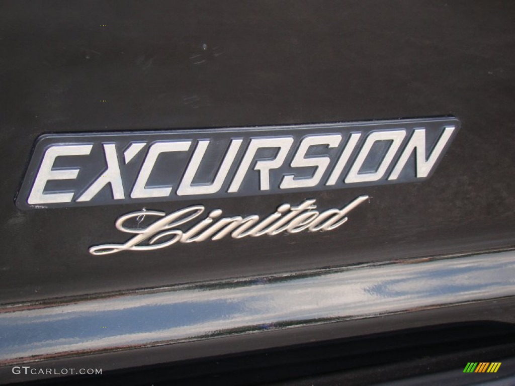 2005 Excursion Limited 4X4 - Black / Medium Pebble photo #33