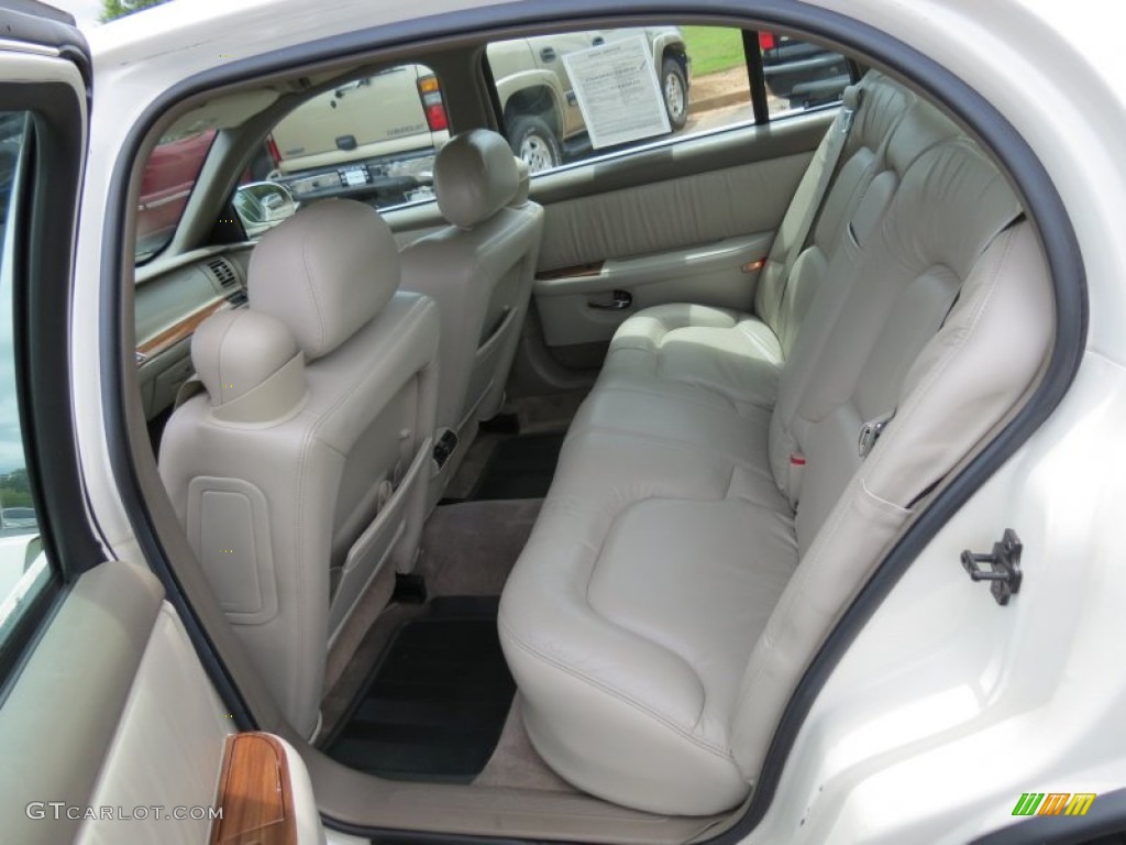 2002 Park Avenue  - White Diamond / Taupe photo #8