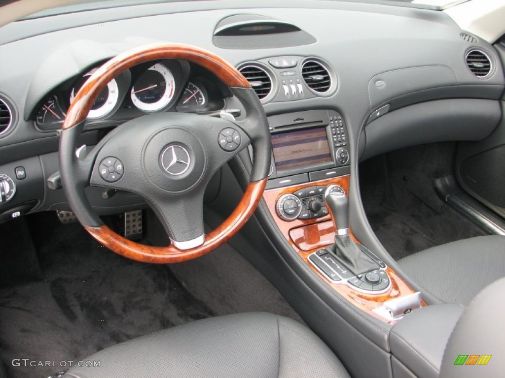 2009 Mercedes-Benz SL 550 Roadster Black Dashboard Photo #68214933