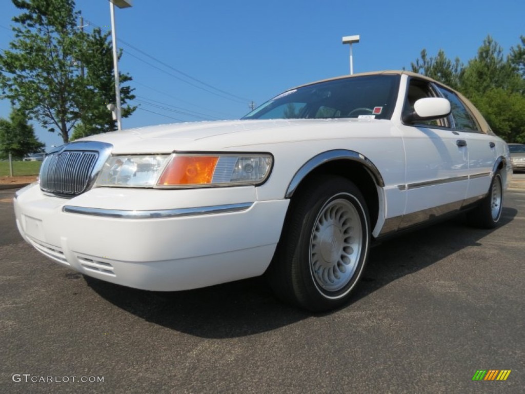 2001 Grand Marquis LS - Vibrant White Clearcoat / Medium Parchment photo #1