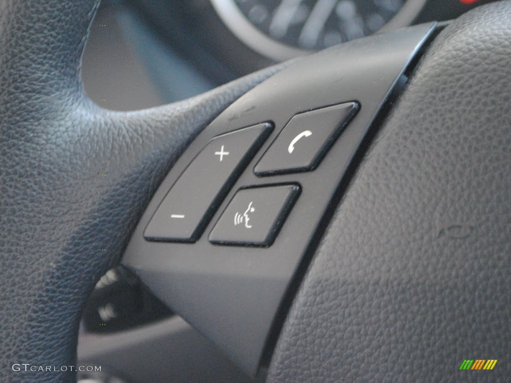 2010 BMW 5 Series 528i Sedan Controls Photo #68219223