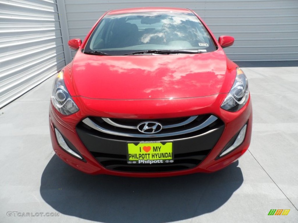 2013 Elantra GT - Volcanic Red / Black photo #7