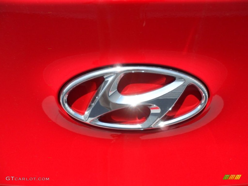 2013 Hyundai Elantra GT Marks and Logos Photo #68220466