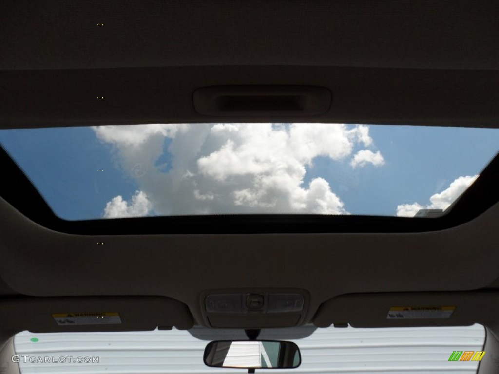2012 Elantra SE Touring - Black Noir Pearl / Beige photo #26