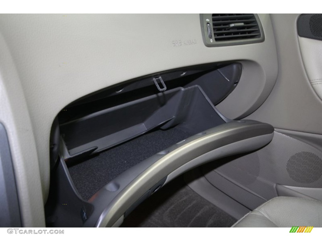 2003 S60 T5 - Platinum Green Metallic / Beige/Light Sand photo #17