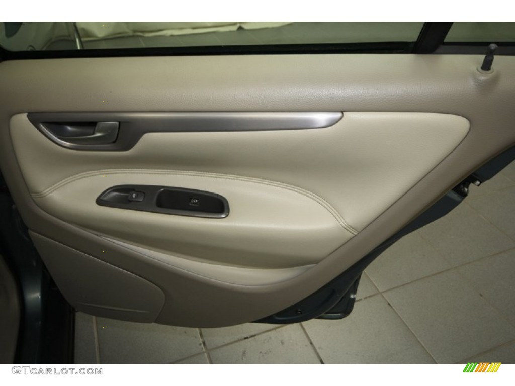 2003 S60 T5 - Platinum Green Metallic / Beige/Light Sand photo #33