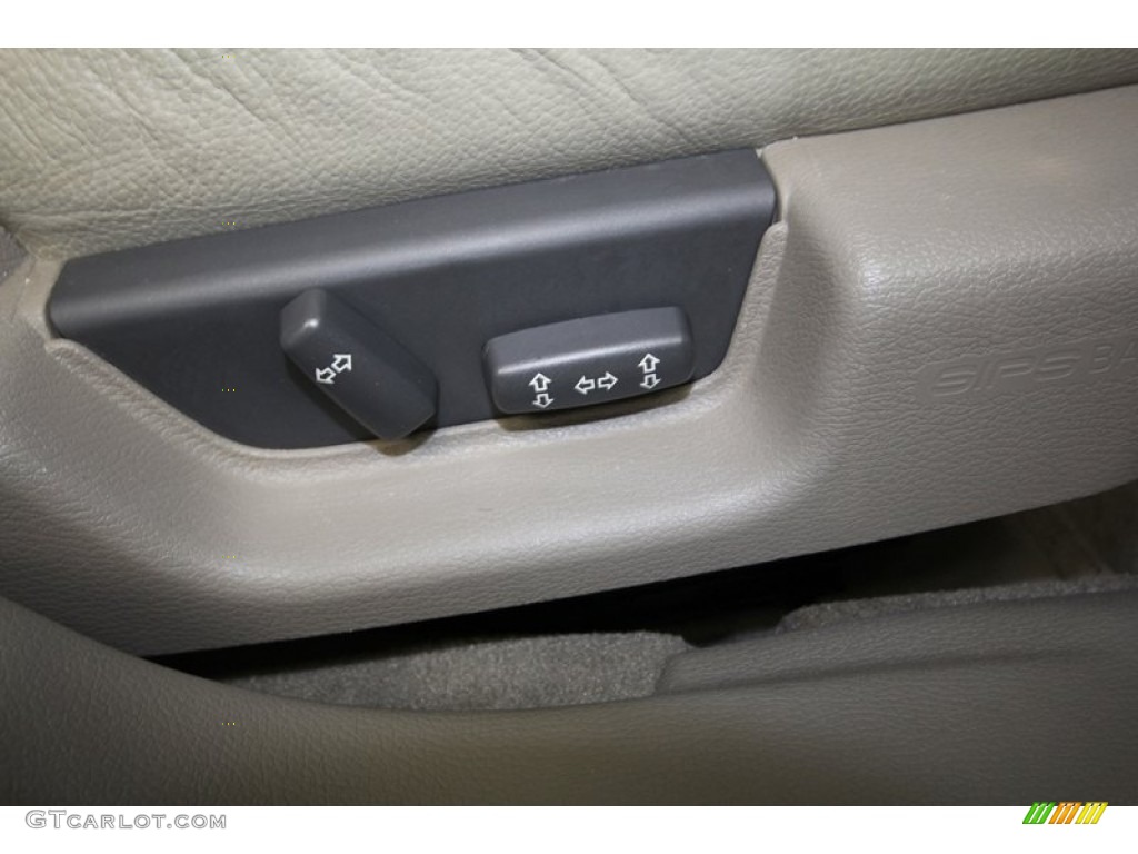 2003 S60 T5 - Platinum Green Metallic / Beige/Light Sand photo #36