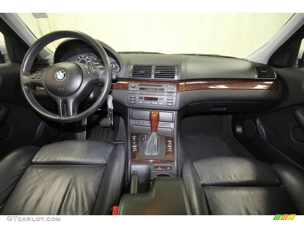 2001 BMW 3 Series 325xi Wagon Black Dashboard Photo #68226139