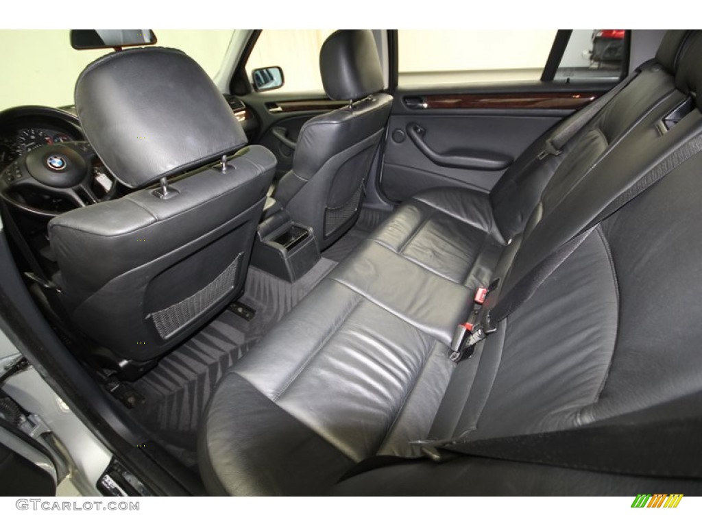 2001 BMW 3 Series 325xi Wagon Rear Seat Photo #68226324