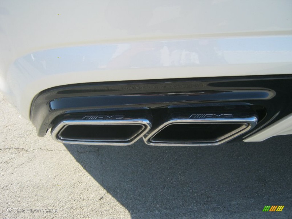 2013 Mercedes-Benz SL 63 AMG Roadster Exhaust Photos