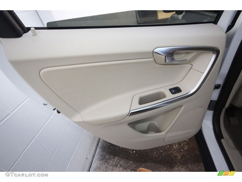2013 Volvo XC60 T6 AWD Sandstone Door Panel Photo #68233261