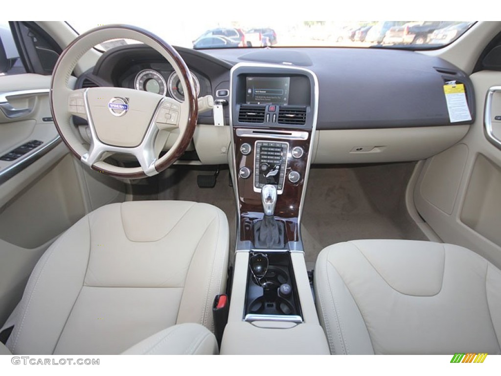 2013 Volvo XC60 T6 AWD Sandstone Dashboard Photo #68233276