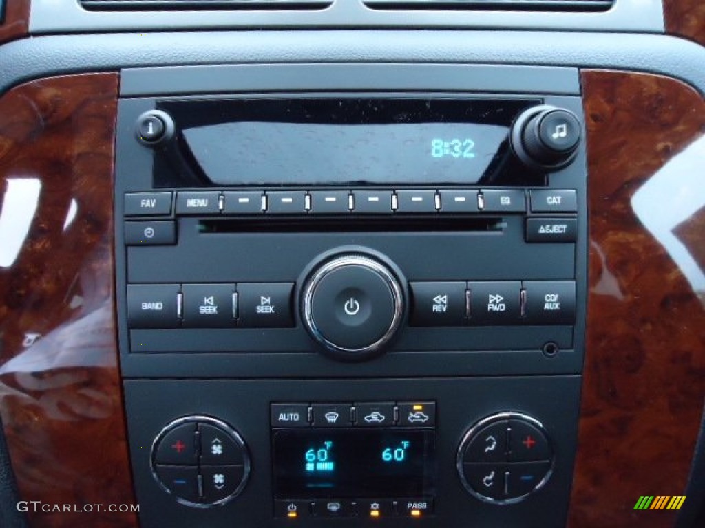 2013 Chevrolet Avalanche LT 4x4 Black Diamond Edition Audio System Photo #68235196