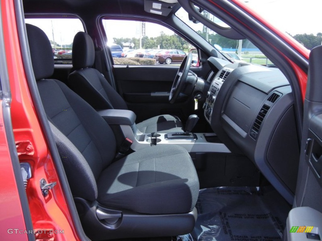 2009 Escape XLT V6 - Torch Red / Charcoal photo #16