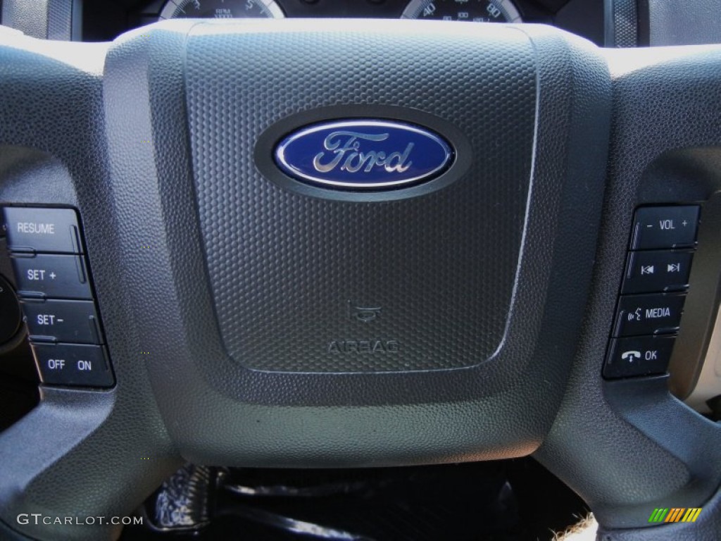 2009 Escape XLT V6 - Torch Red / Charcoal photo #23