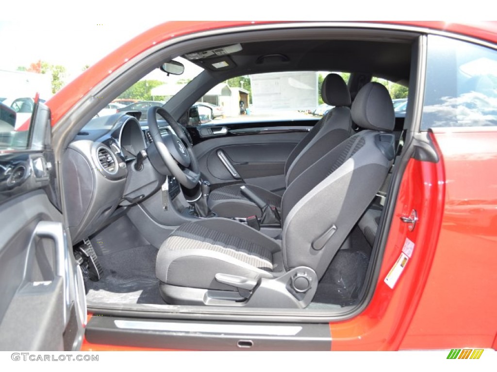 Titan Black Interior 2012 Volkswagen Beetle Turbo Photo #68236666
