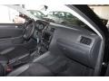 Black - Jetta SE Sedan Photo No. 23