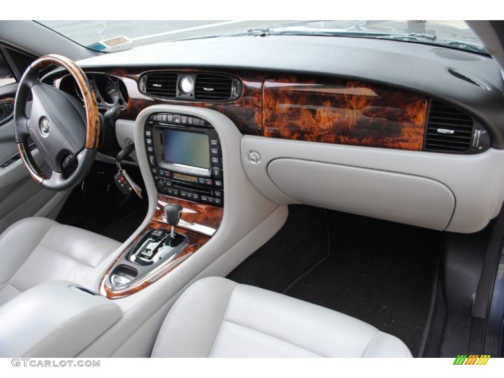 2004 Jaguar XJ XJR Dove Dashboard Photo #68241415