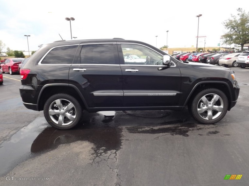 Brilliant Black Crystal Pearl 2012 Jeep Grand Cherokee Overland Exterior Photo #68242593