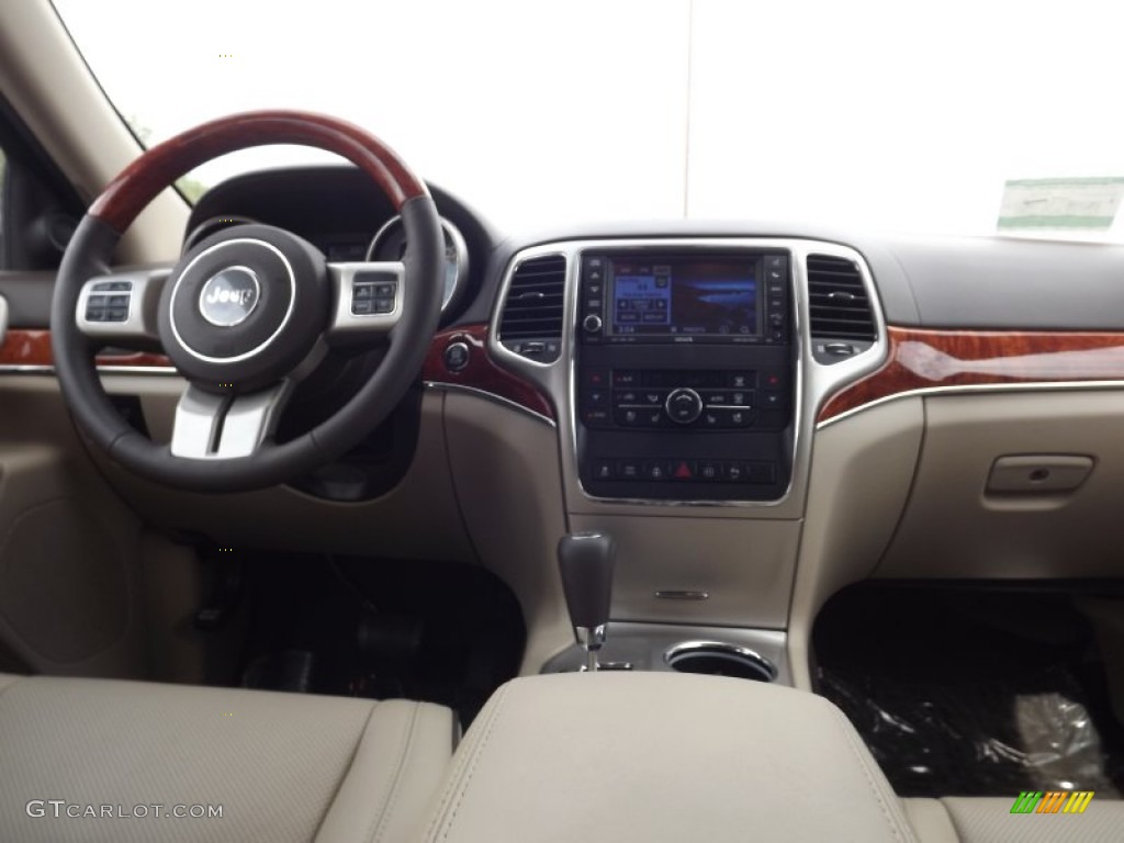 2012 Jeep Grand Cherokee Overland Dashboard Photos