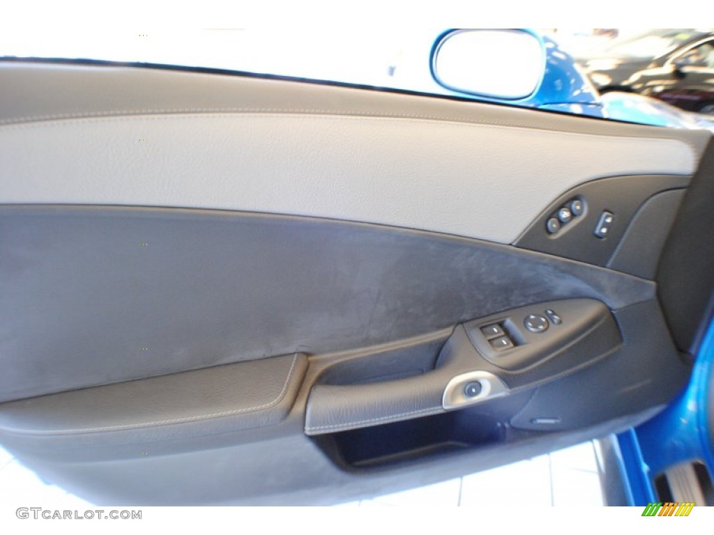 2009 Chevrolet Corvette ZR1 Ebony/Titanium Gray Door Panel Photo #68244967