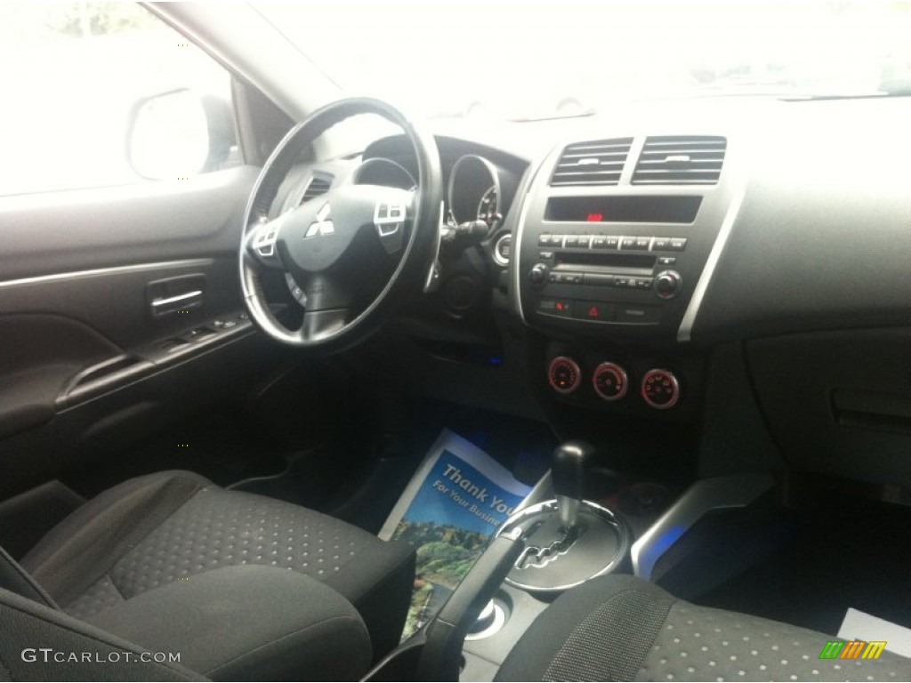 2011 Outlander Sport SE 4WD - Mercury Gray / Black photo #28