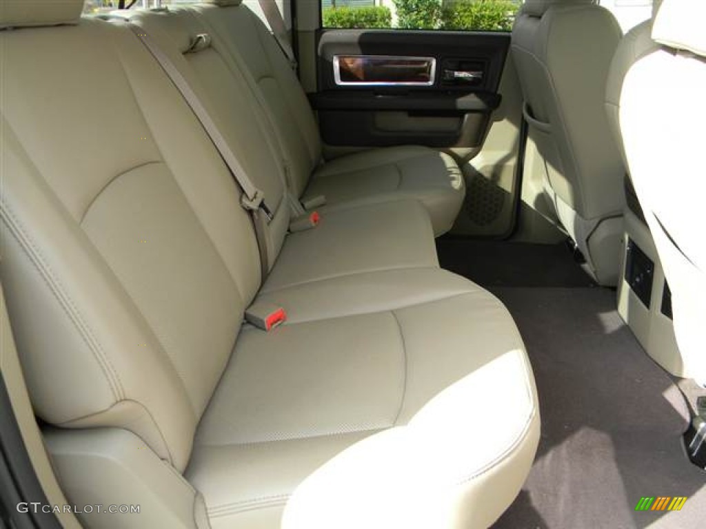 2011 Ram 1500 Laramie Crew Cab 4x4 - Rugged Brown Pearl / Light Pebble Beige/Bark Brown photo #21