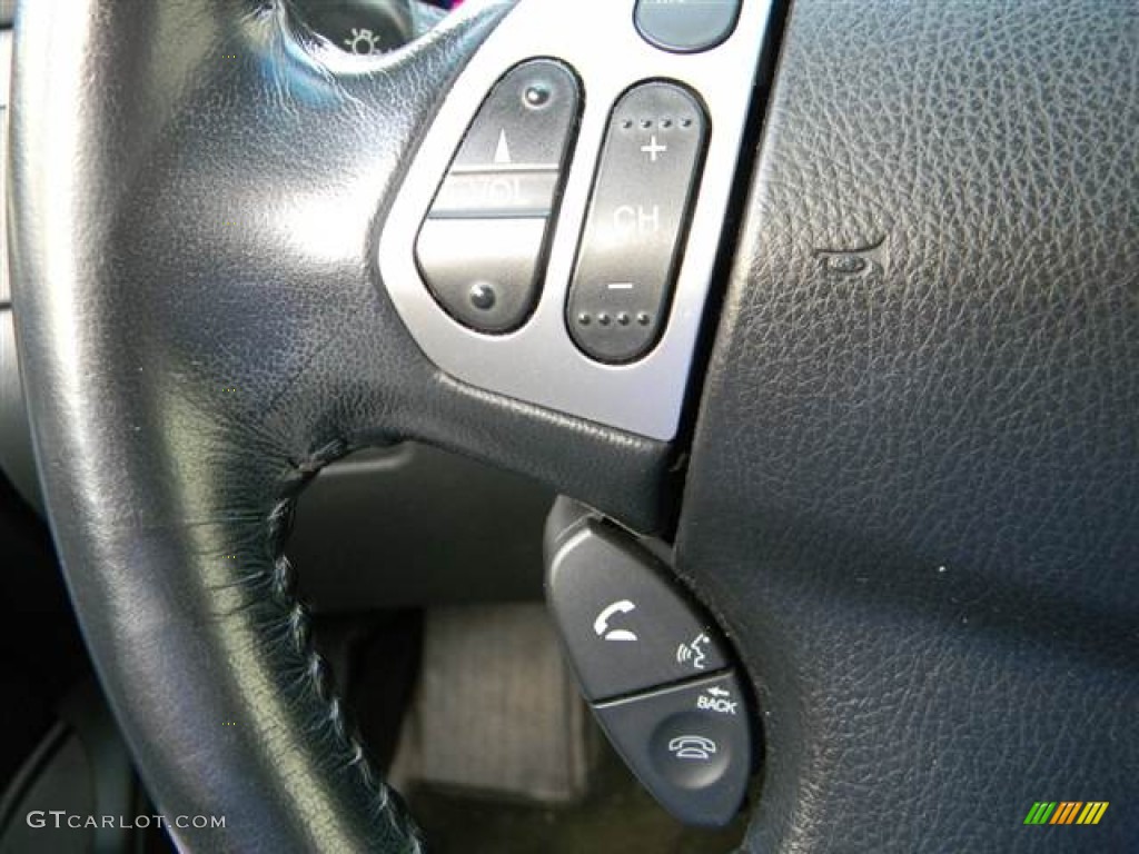2004 Acura TL 3.2 Controls Photo #68246371