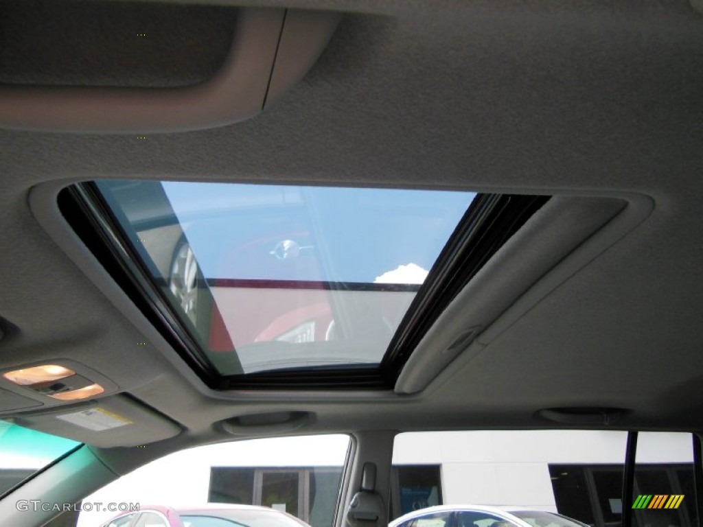 2004 Highlander V6 - Super White / Ash photo #11