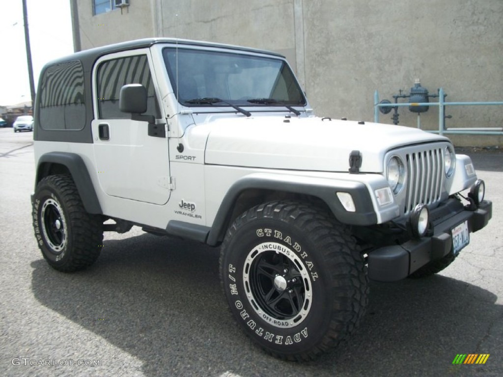 2004 Wrangler Sport 4x4 - Stone White / Dark Slate Gray photo #1