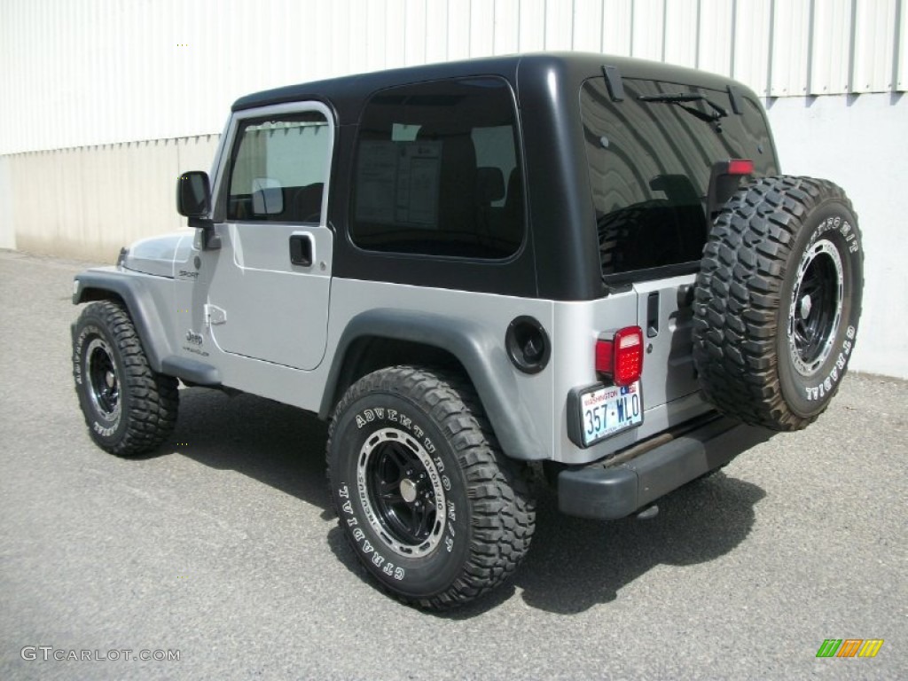 2004 Wrangler Sport 4x4 - Stone White / Dark Slate Gray photo #4