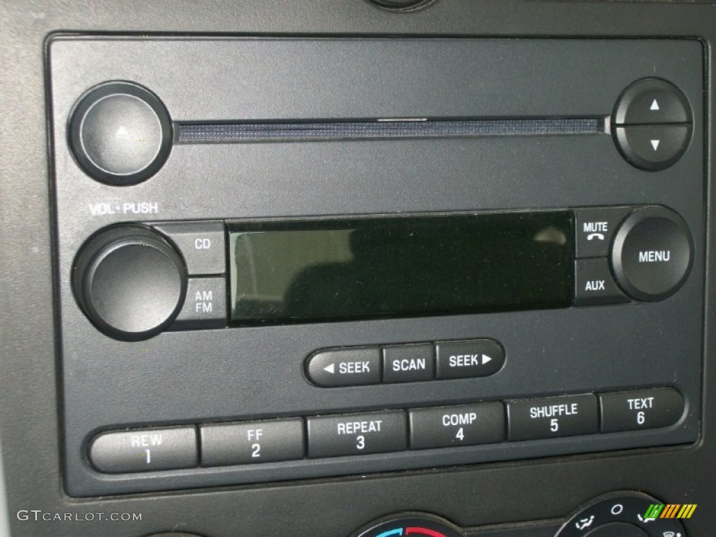2006 Ford Mustang V6 Deluxe Coupe Audio System Photo #68250475