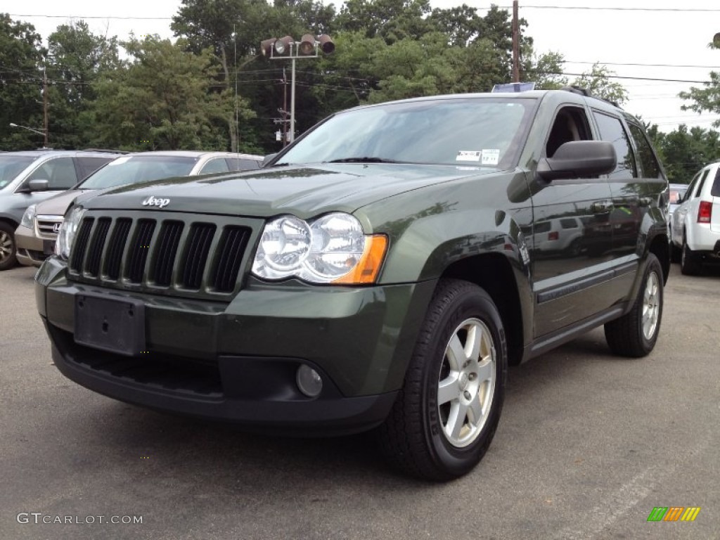 2008 Grand Cherokee Laredo 4x4 - Jeep Green Metallic / Dark Slate Gray photo #4