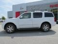 2012 Avalanche White Nissan Pathfinder Silver  photo #2