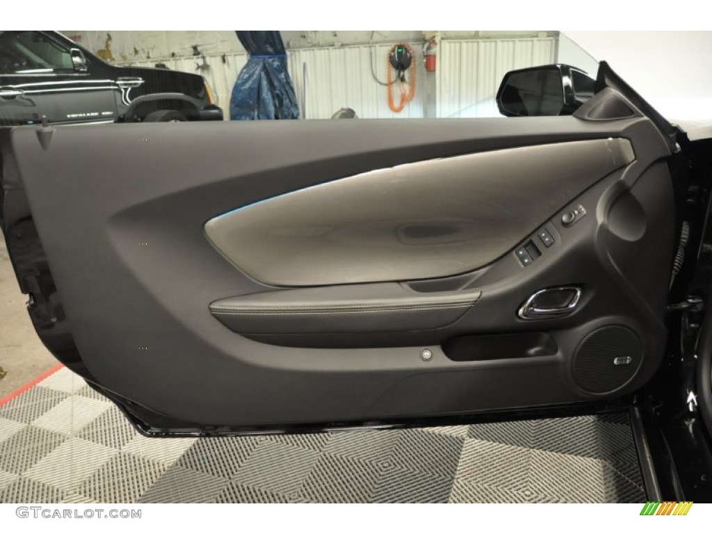 2013 Chevrolet Camaro LT Coupe Black Door Panel Photo #68252113