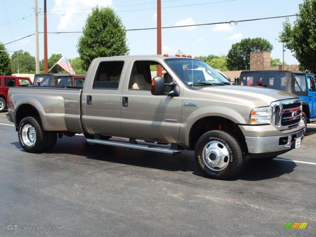 2005 F350 Super Duty Lariat Crew Cab 4x4 Dually - Arizona Beige Metallic / Tan photo #2