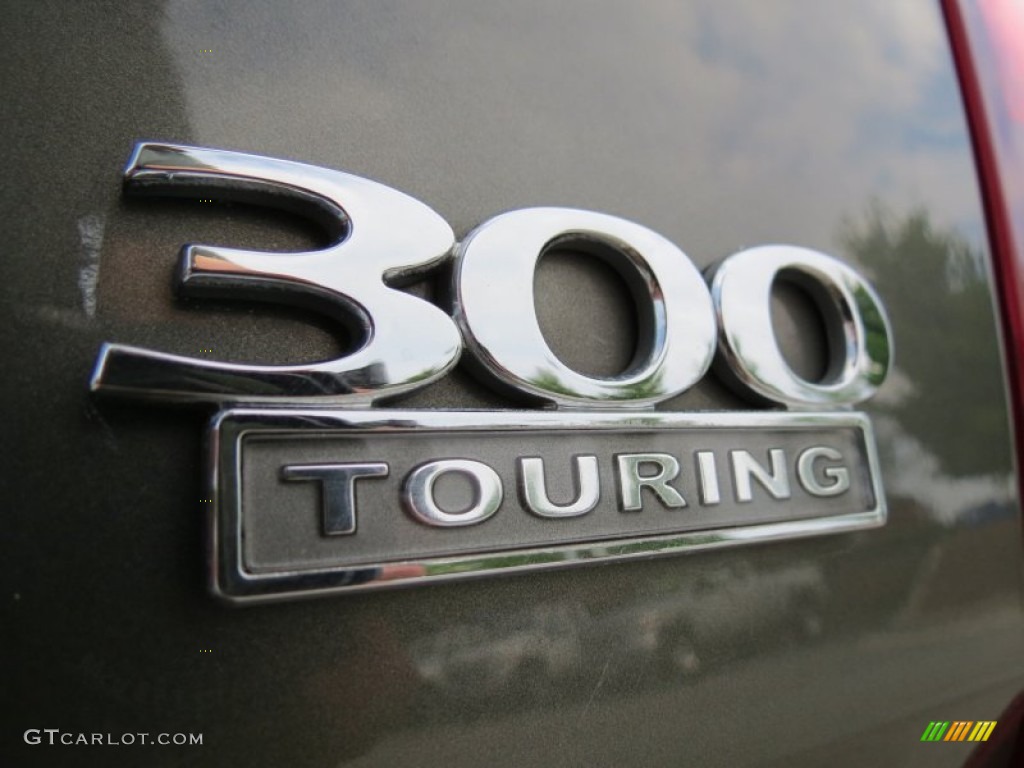 2008 Chrysler 300 Touring Marks and Logos Photos