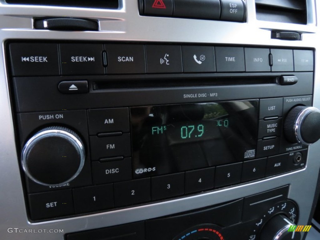 2008 Chrysler 300 Touring Audio System Photos