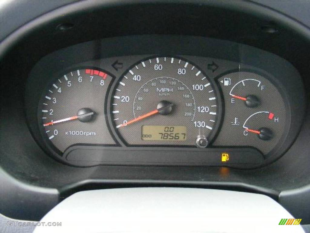 2003 Accent GL Sedan - Retro Red / Gray photo #16