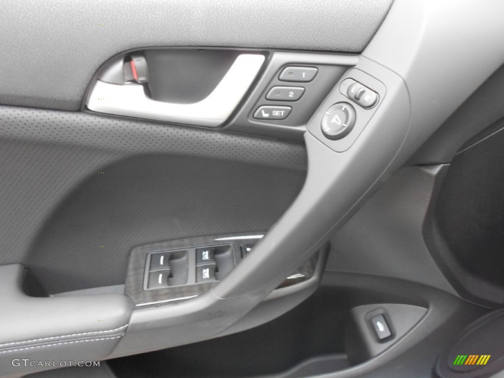 2011 Acura TSX Sedan Controls Photo #68260249
