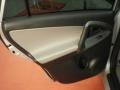 Classic Silver Metallic - RAV4 4WD Photo No. 8