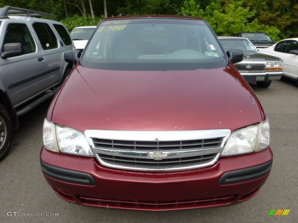 2003 Venture  - Redfire Metallic / Medium Gray photo #5