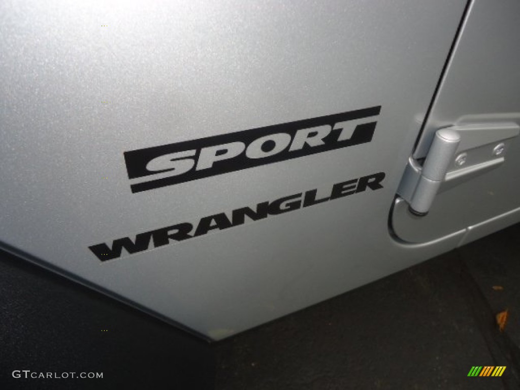 2012 Wrangler Sport S 4x4 - Bright Silver Metallic / Black photo #11