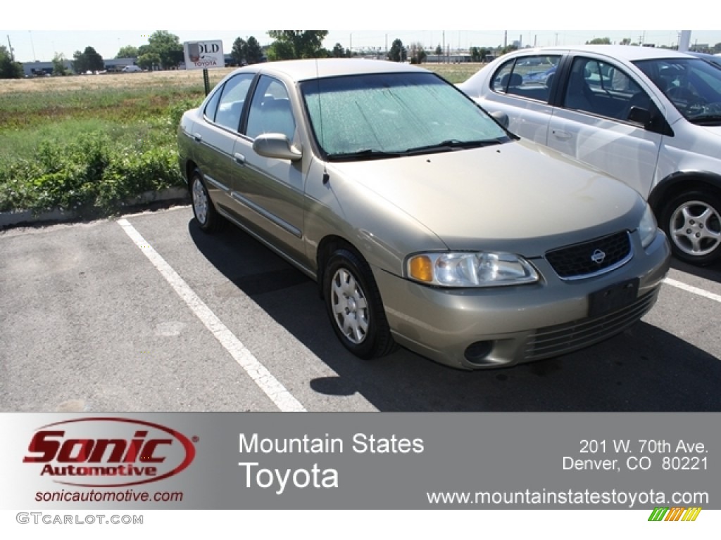 2002 Sentra GXE - Iced Cappuccino / Sand Beige photo #1