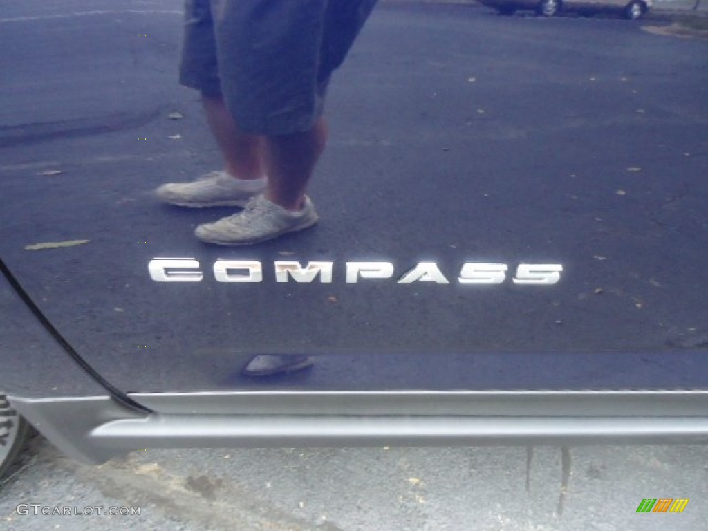 2012 Compass Latitude 4x4 - True Blue Pearl / Dark Slate Gray photo #12