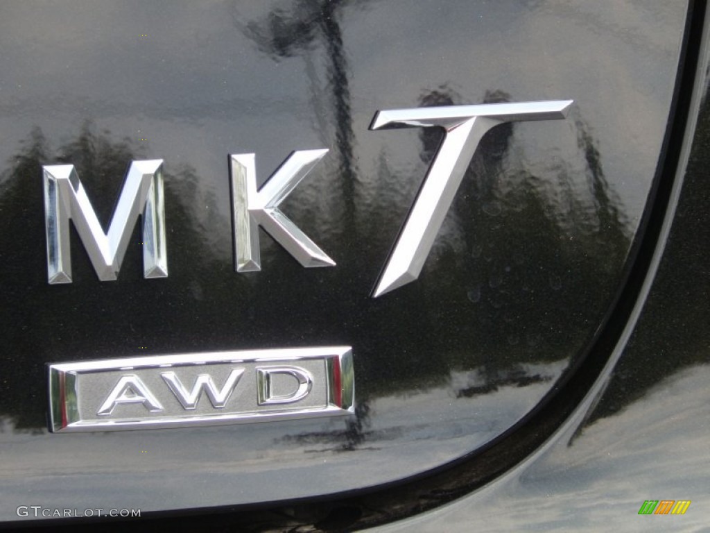 2013 Lincoln MKT Town Car Livery AWD Marks and Logos Photo #68274701