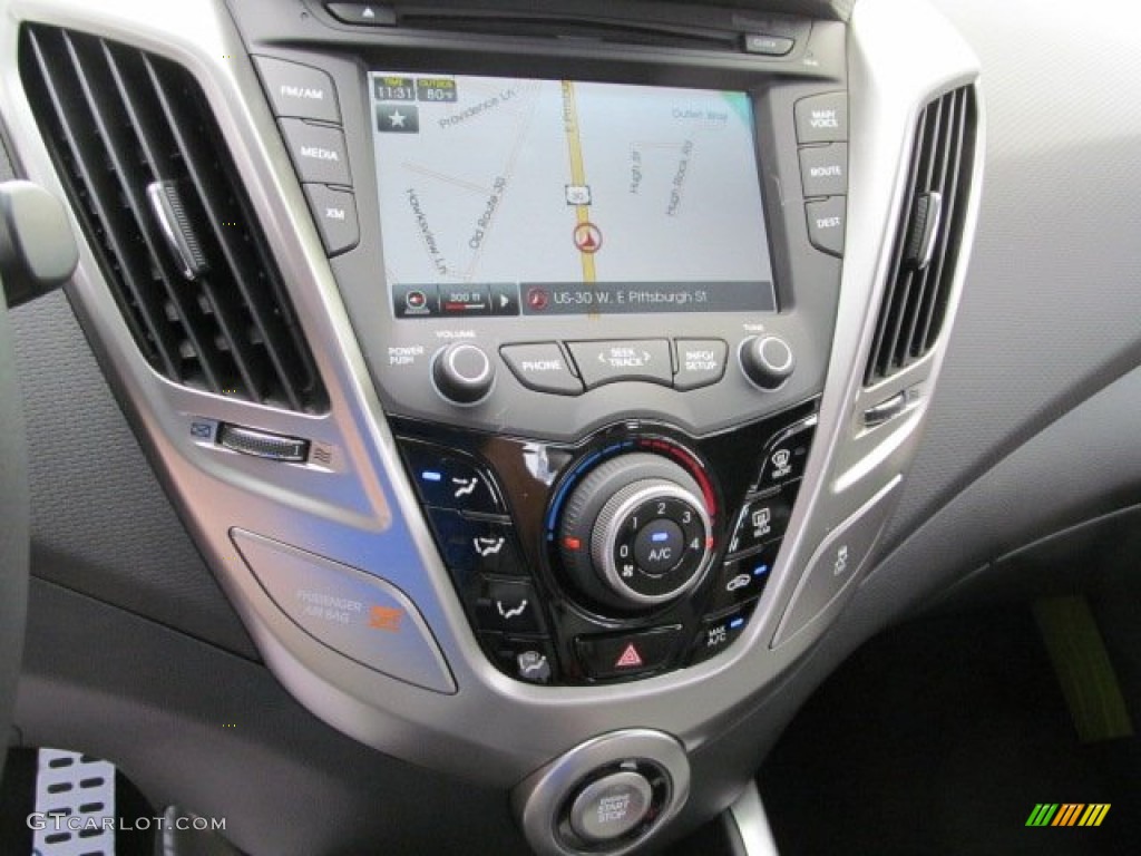 2013 Hyundai Veloster Standard Veloster Model Controls Photo #68275766