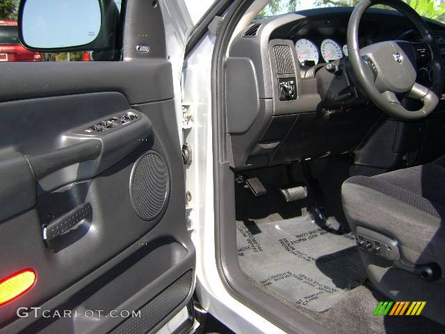 2005 Ram 1500 SLT Quad Cab 4x4 - Bright Silver Metallic / Dark Slate Gray photo #18